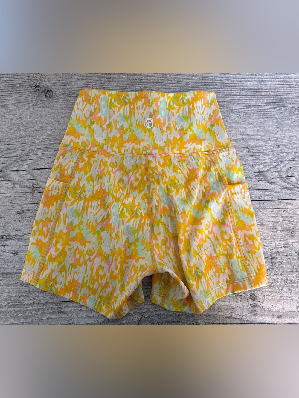 Born Primitive Women’s Small Athletic Biker Shorts Yellow Abstract Print Pockets - Picture 9 of 10